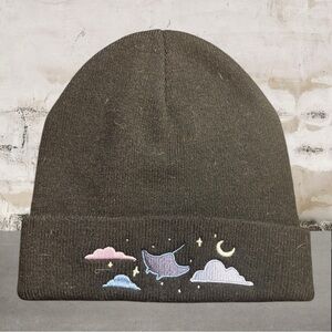 Embroidered Cloud Design Beanie - Brown